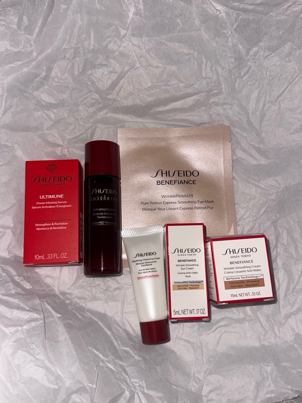 Shiseido Benefiance & Ultimune Set in Red and Pearl